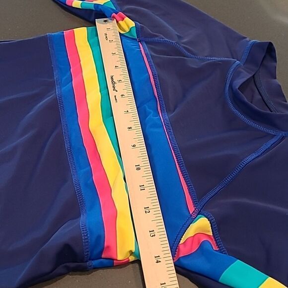 Colorful sz M Long Sleeve Swim Top with built in bra NWOT - Picture 5 of 9